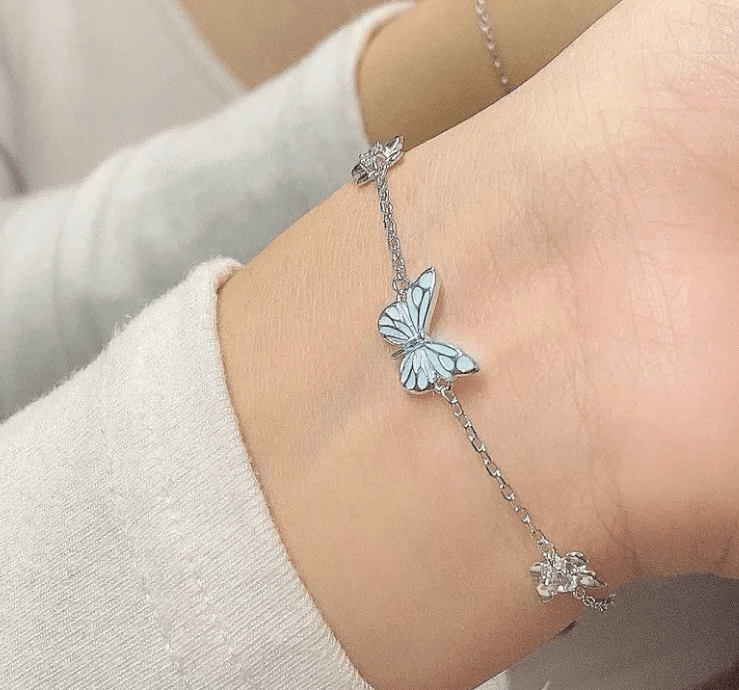 Blue Luminous Smart Butterfly Necklace - NovaNexa