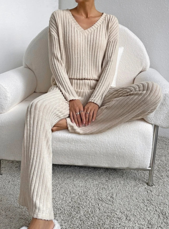 Casual 2-Piece Loungewear Set - NovaNexa