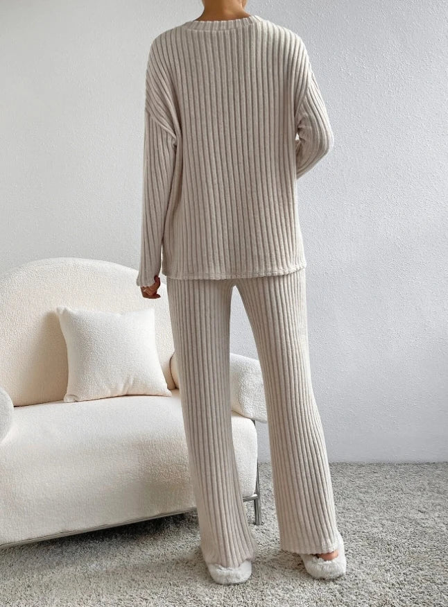 Casual 2-Piece Loungewear Set - NovaNexa