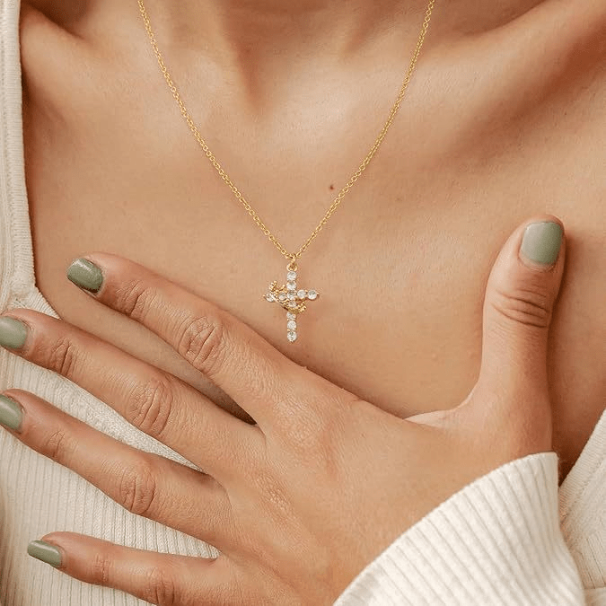 Crown Cross Necklace - NovaNexa