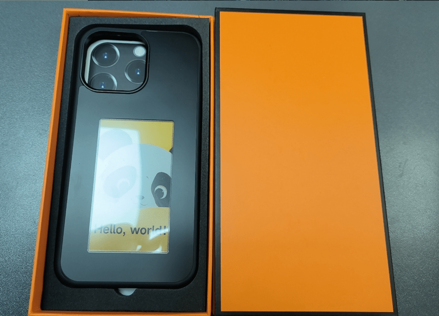 E-Ink Phone Case - NovaNexa